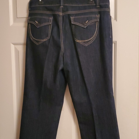 Jeans - Picture 3 of 3
